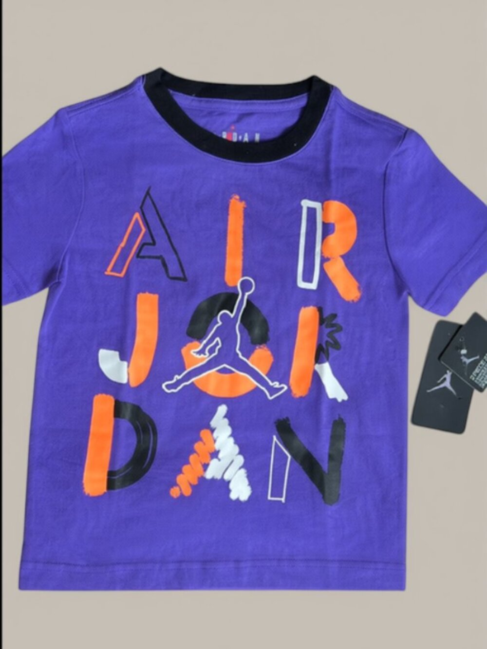 NWT Nike Air Jordan Kids T-Shirt & Fleece Joggers 2-Piece Set